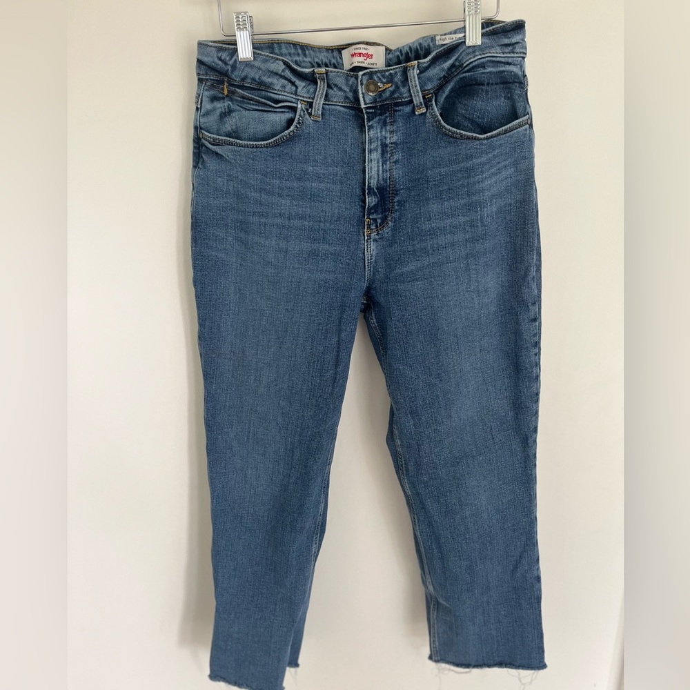 Wrangler Women's Straight Leg Blue Jeans